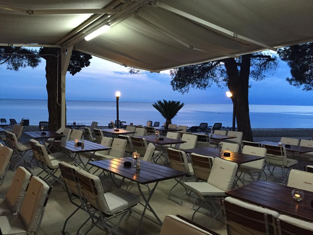 פורץ Boutique Camping Materada Beach מראה חיצוני תמונה