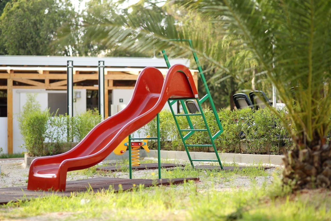 פורץ Boutique Camping Materada Beach מראה חיצוני תמונה