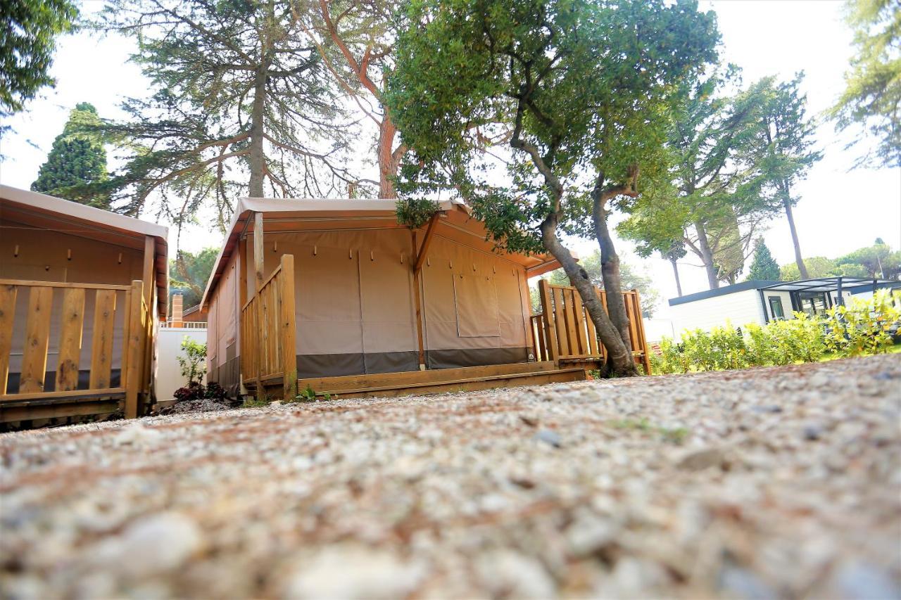 פורץ Boutique Camping Materada Beach מראה חיצוני תמונה