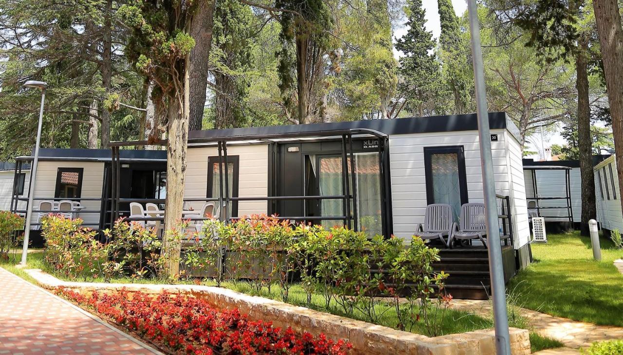 פורץ Boutique Camping Materada Beach מראה חיצוני תמונה